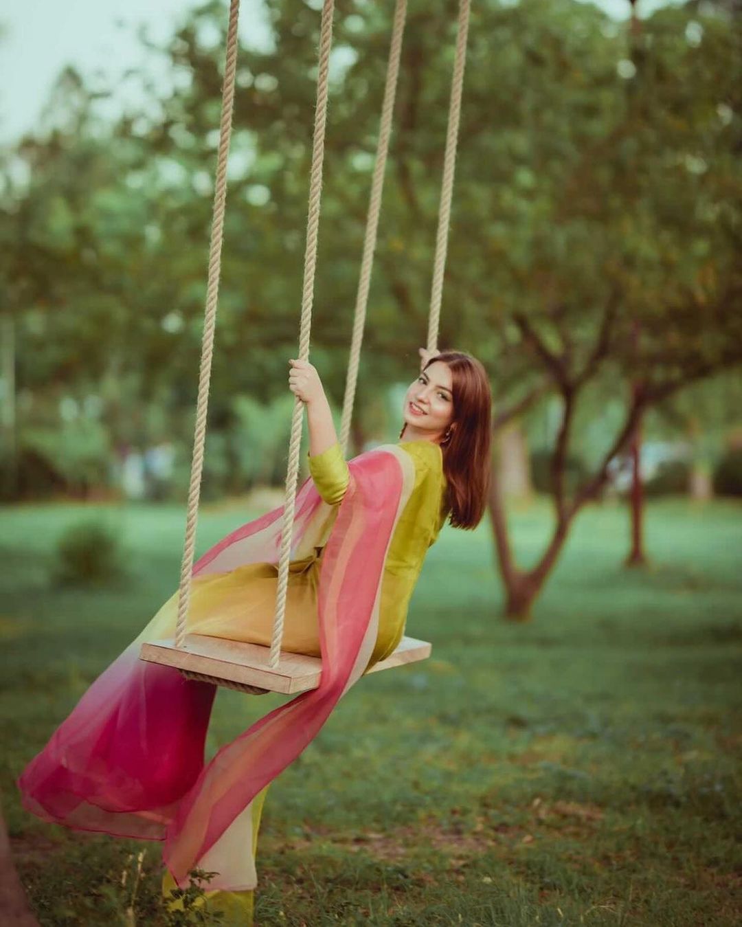 #F-0145 (Spideh-First rays of light)